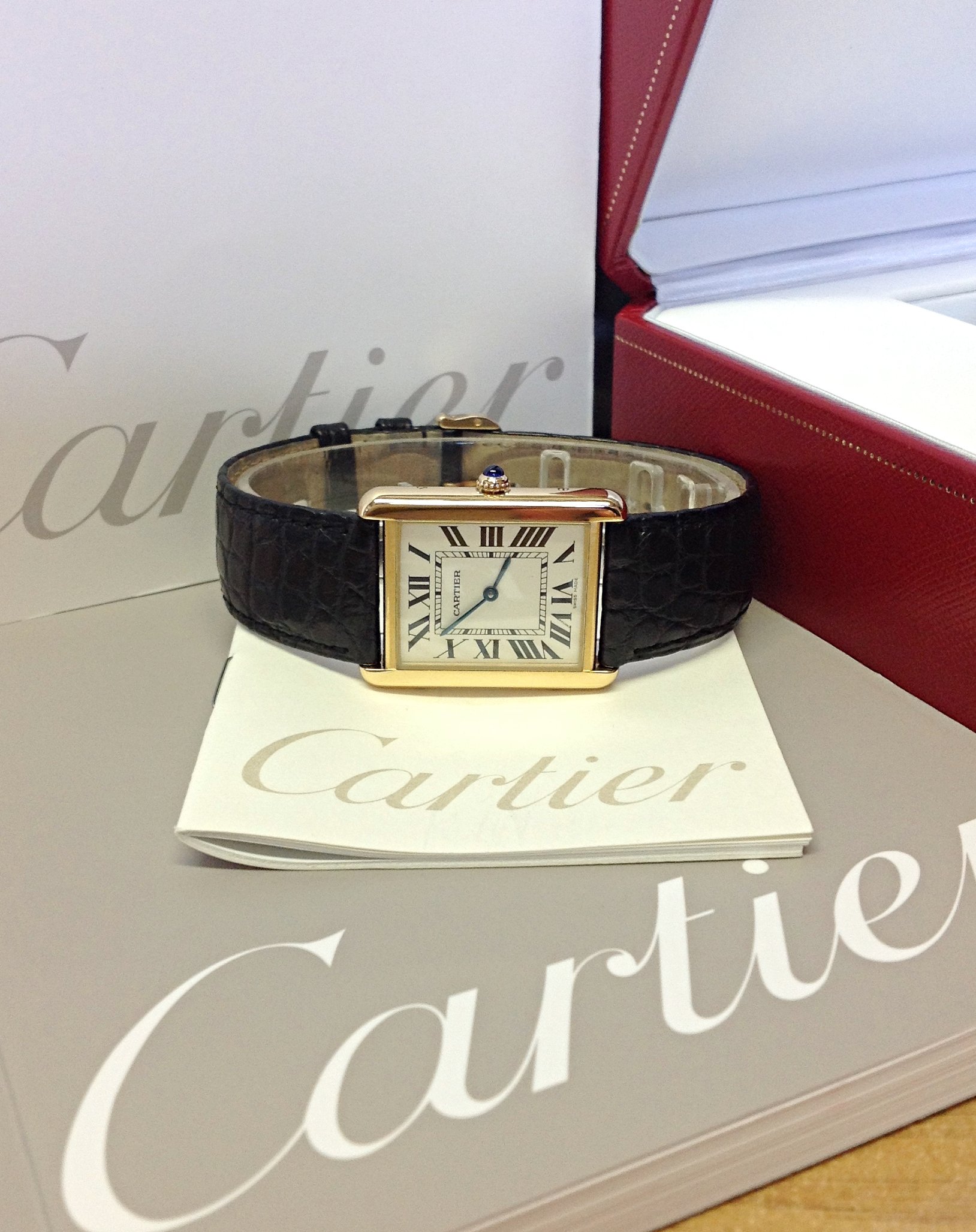 Cartier replica Tank Solo W5200004 Yellow Gold6