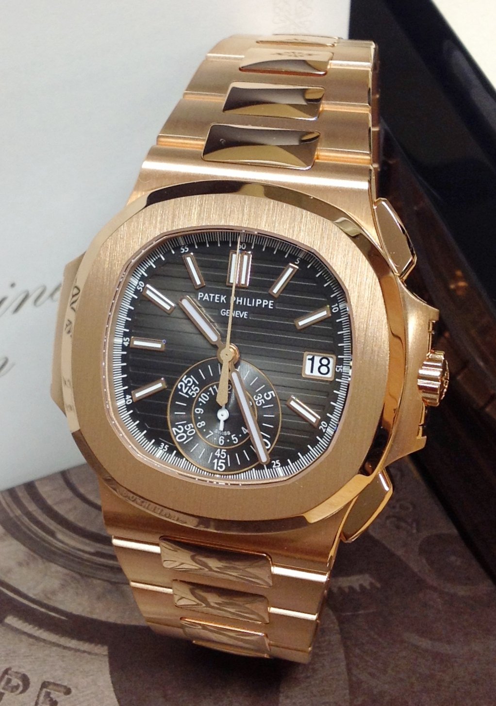 Patek Philippe replica Nautilus 5980:1R-001 Rose Gold-2