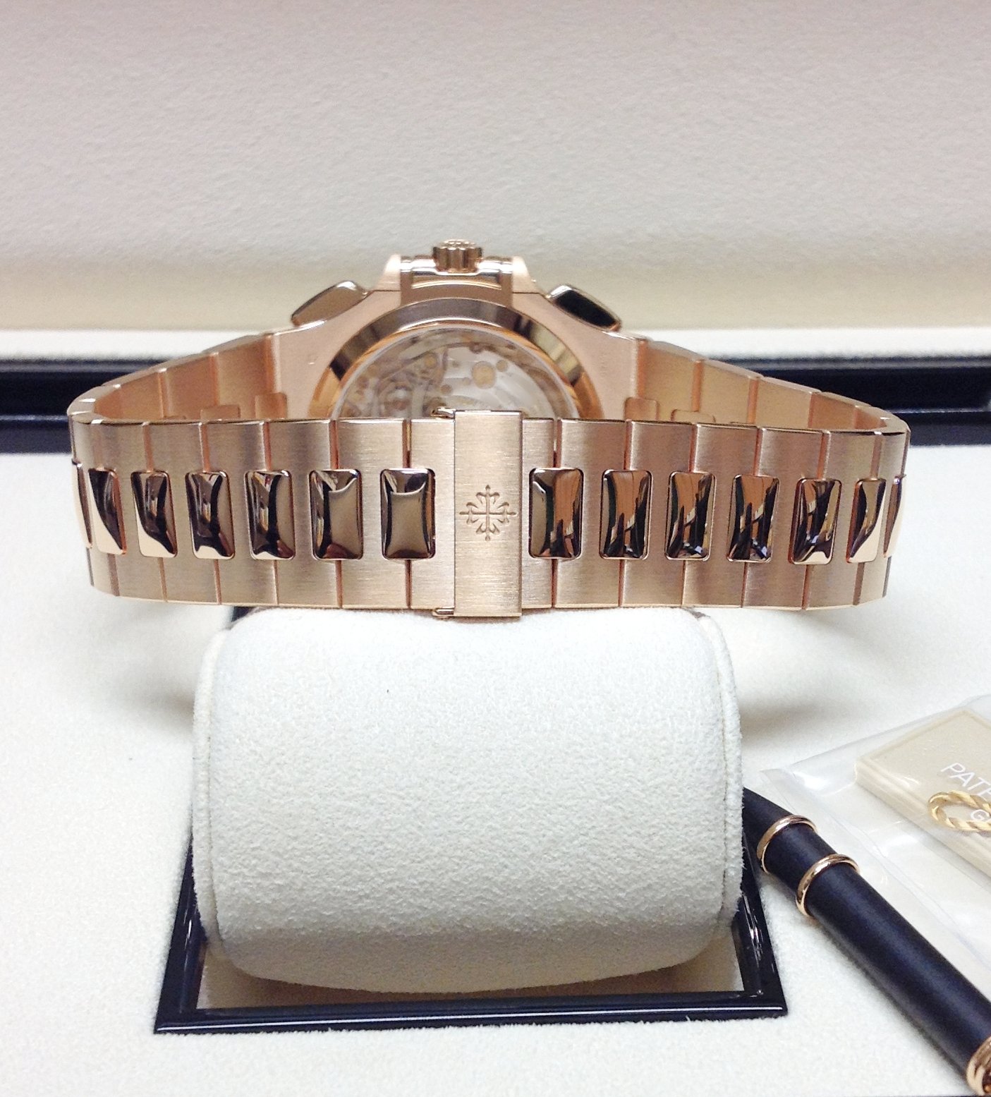 Patek Philippe replica Nautilus 5980:1R-001 Rose Gold-4