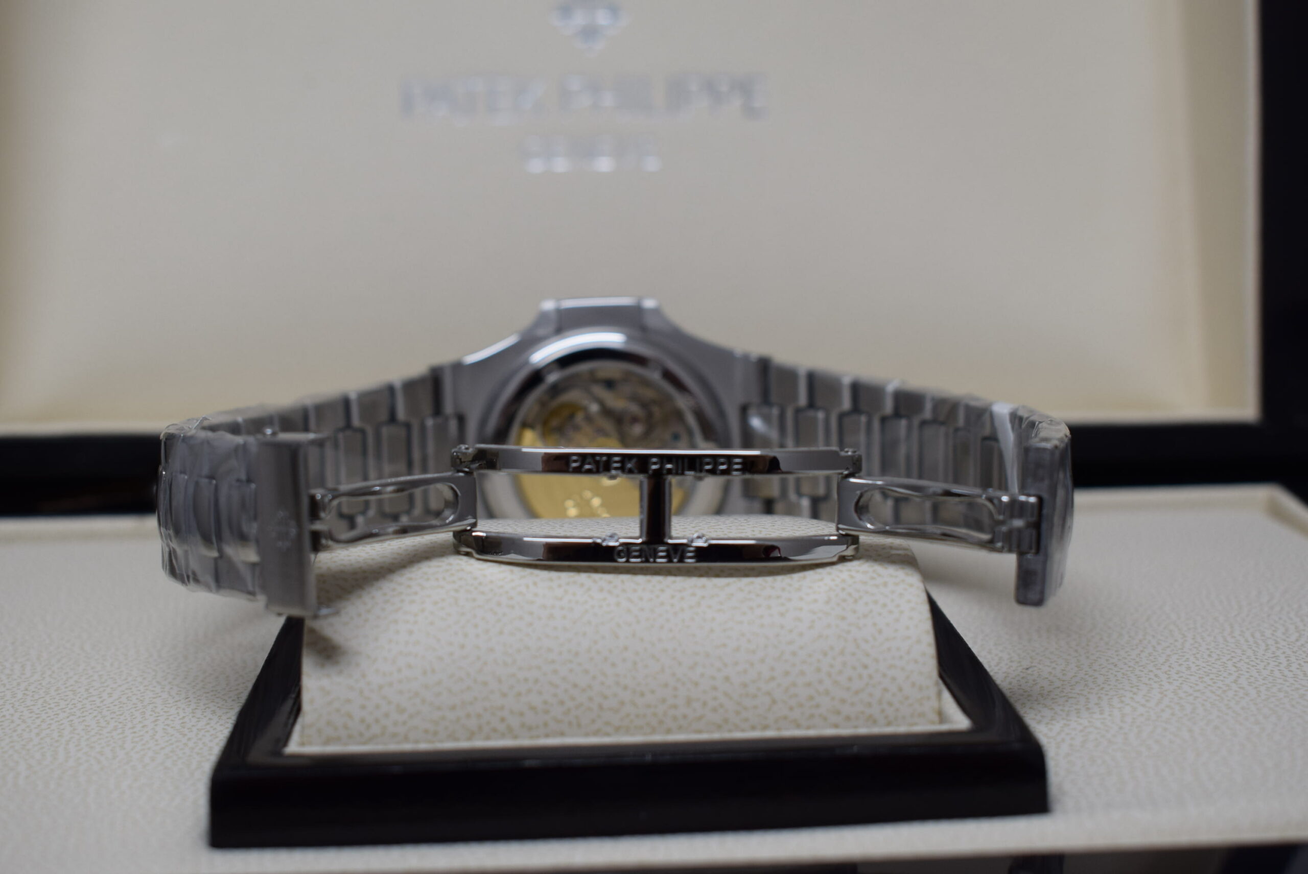 Patek philippe replica nautilus 5711 black dial acciaio10