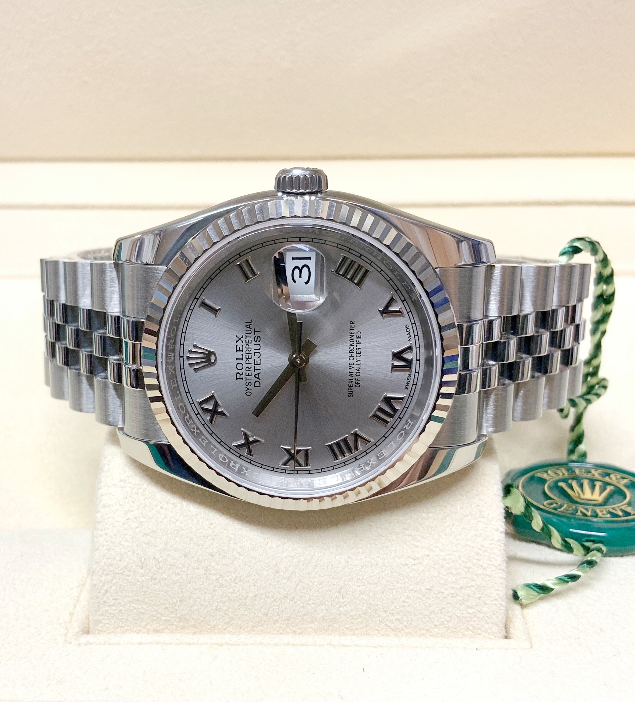Rolex replica Datejust 36mm 116234 Silver Roman Dial2