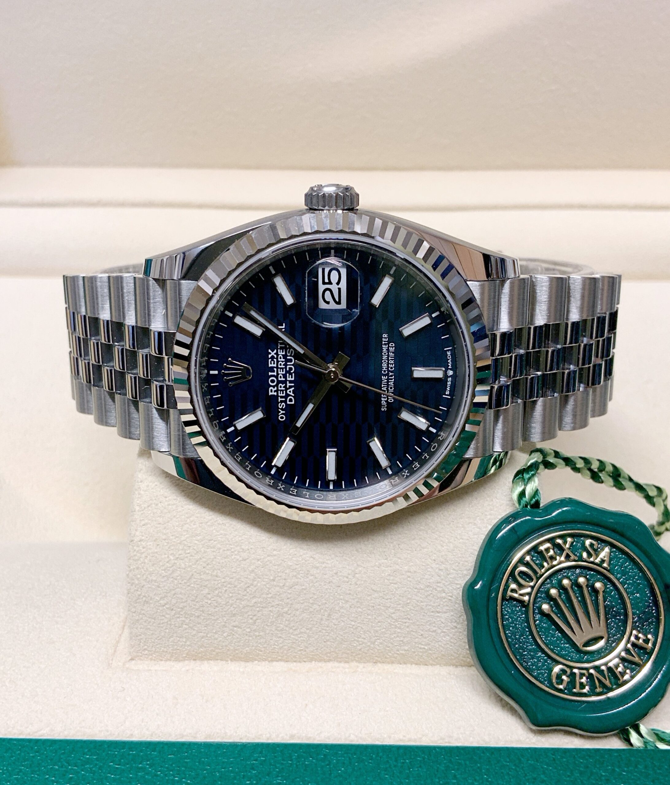 Rolex replica Datejust 36mm 126234 Blue Fluted Motif-7