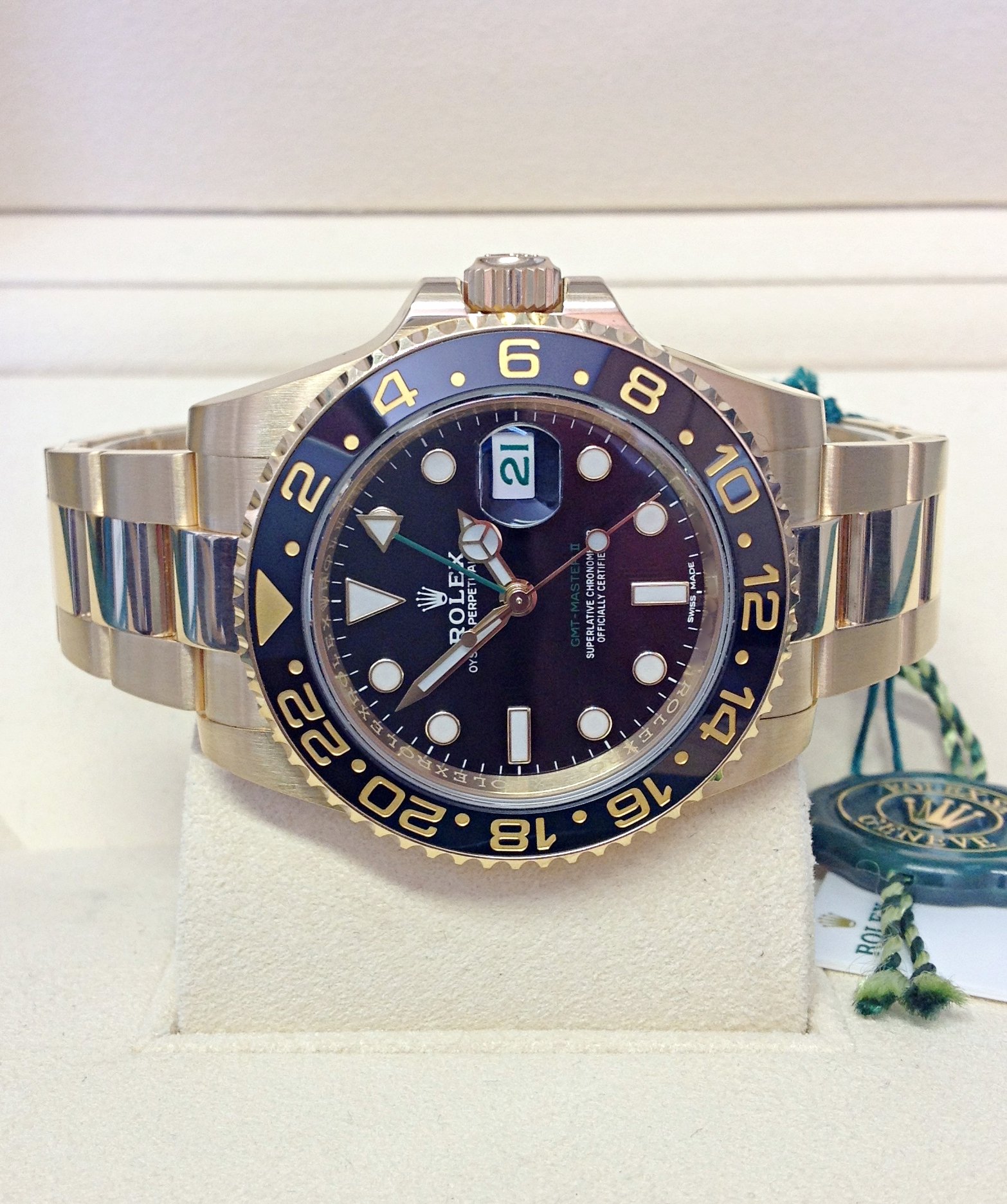 Rolex replica GMT Master II 116718LN Yellow Gold Black Dial-5