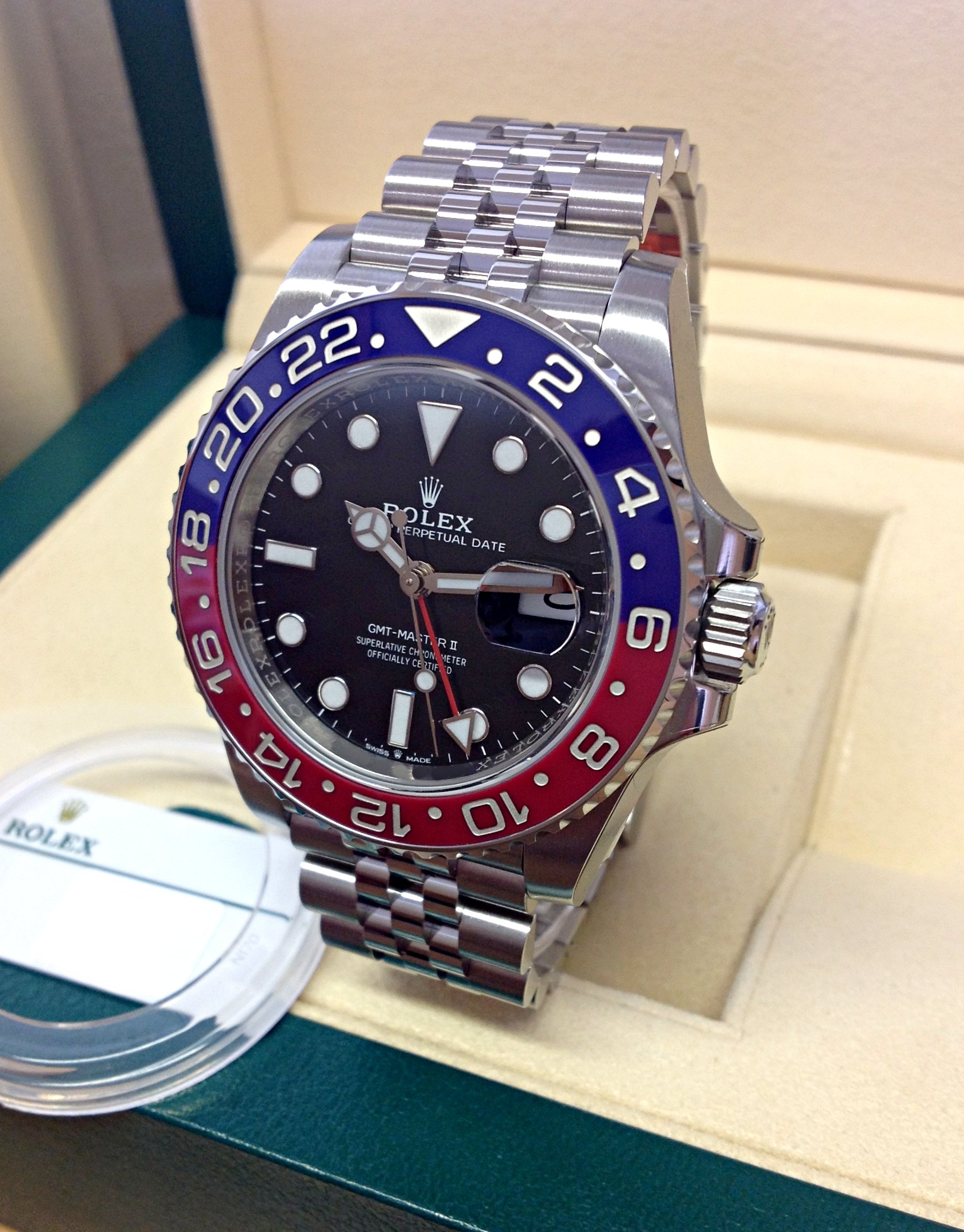 Rolex replica GMT Master II 126710BLRO Pepsi4