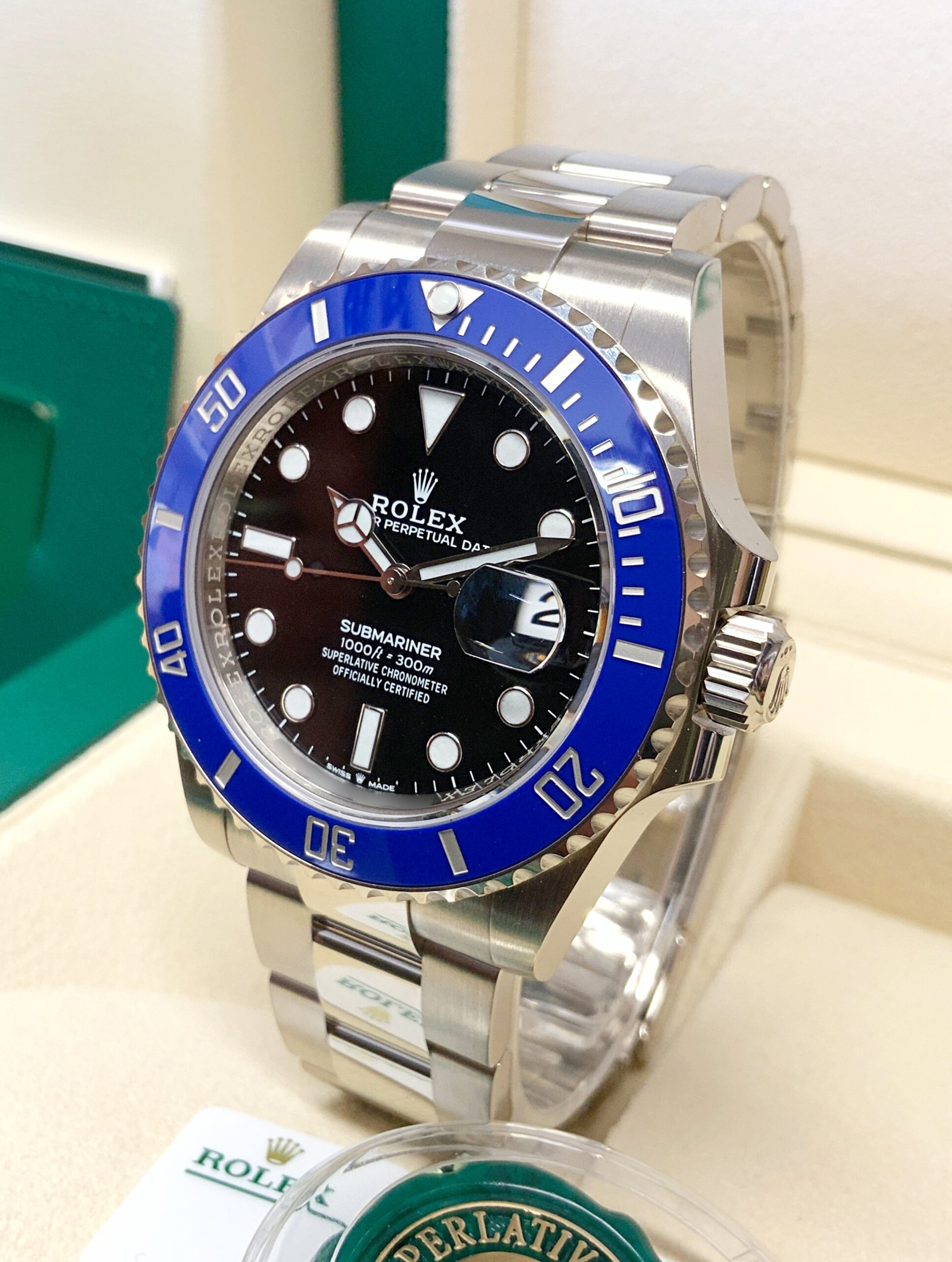 Rolex replica Submariner Date 126619LB White Gold blue bezel black dial-6