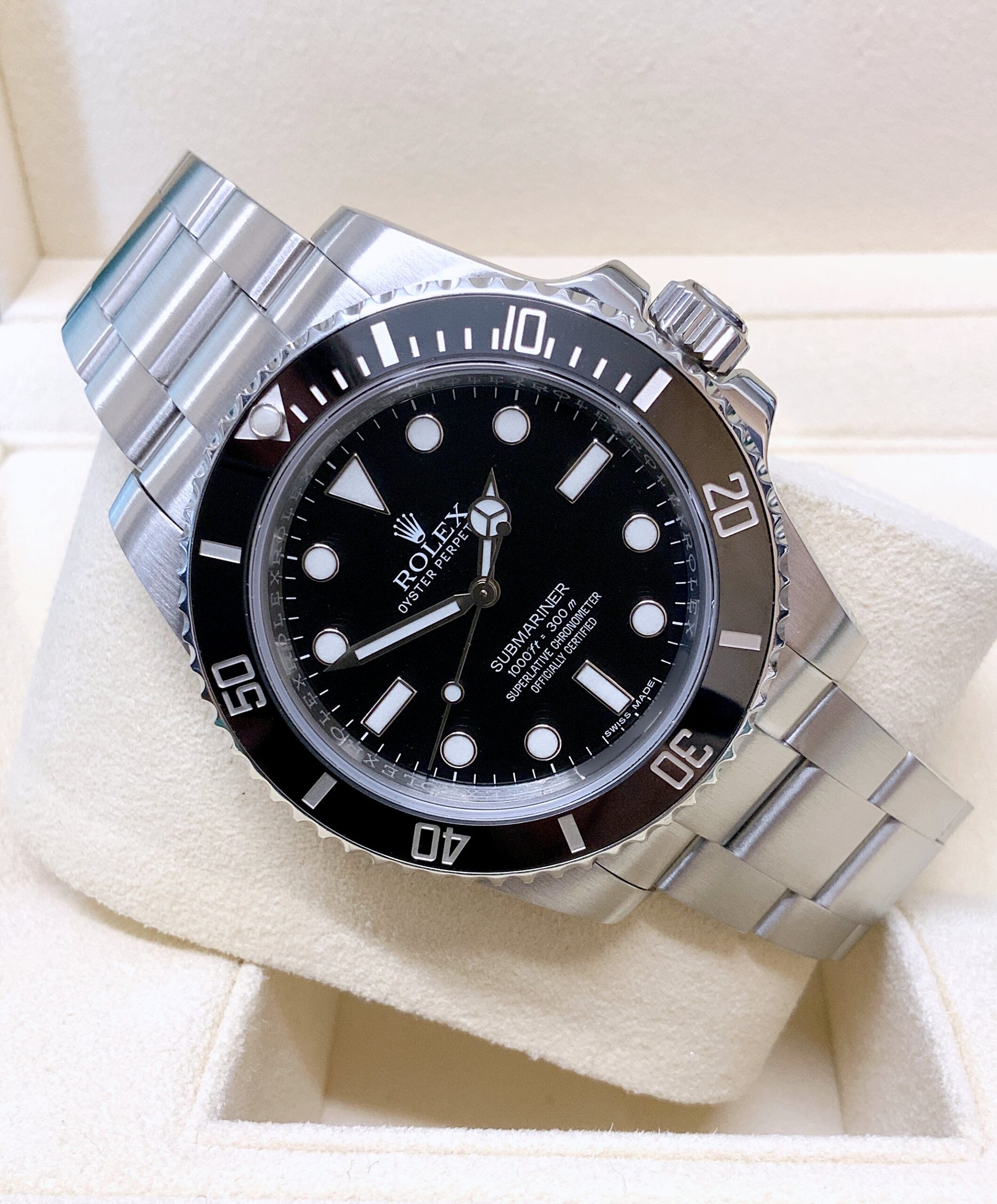 Rolex replica submariner 114060 no data 40mm5