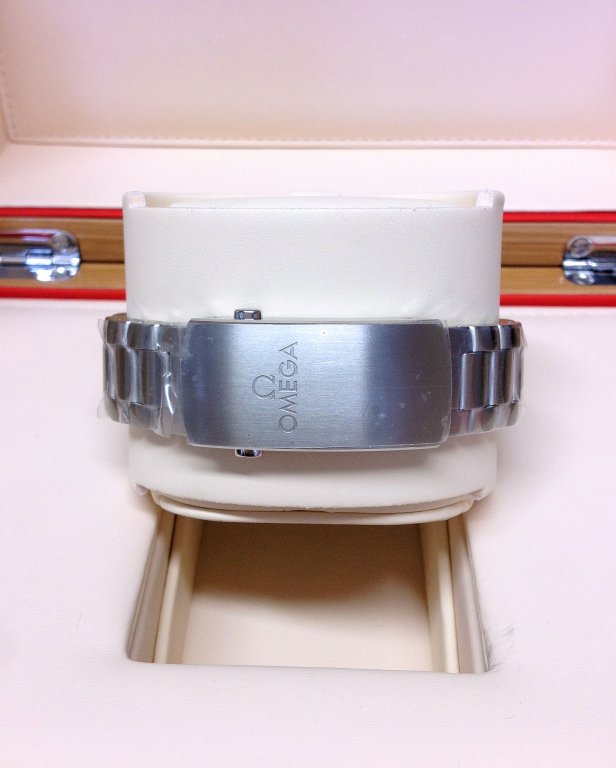 virtuemart_product_Omega-replica-Planet-Ocean-43.5mm-215.30.44.21.01.001b.jpg