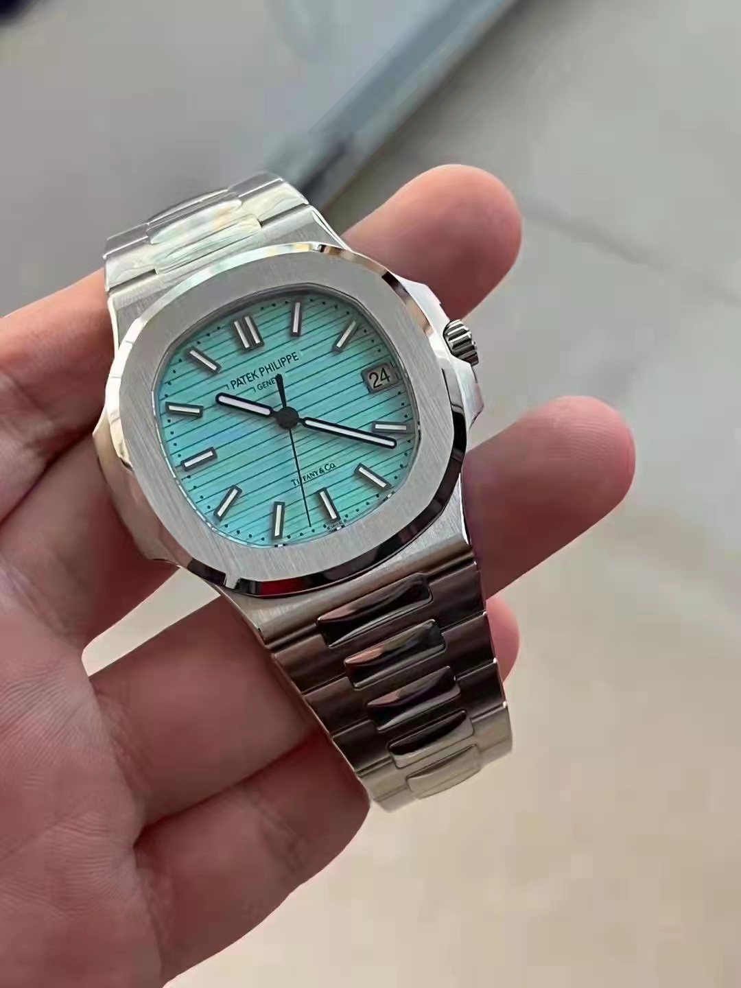 virtuemart_product_Replica-Patek-Philippe-Nautilus-5711-Tiffany-Blue-1