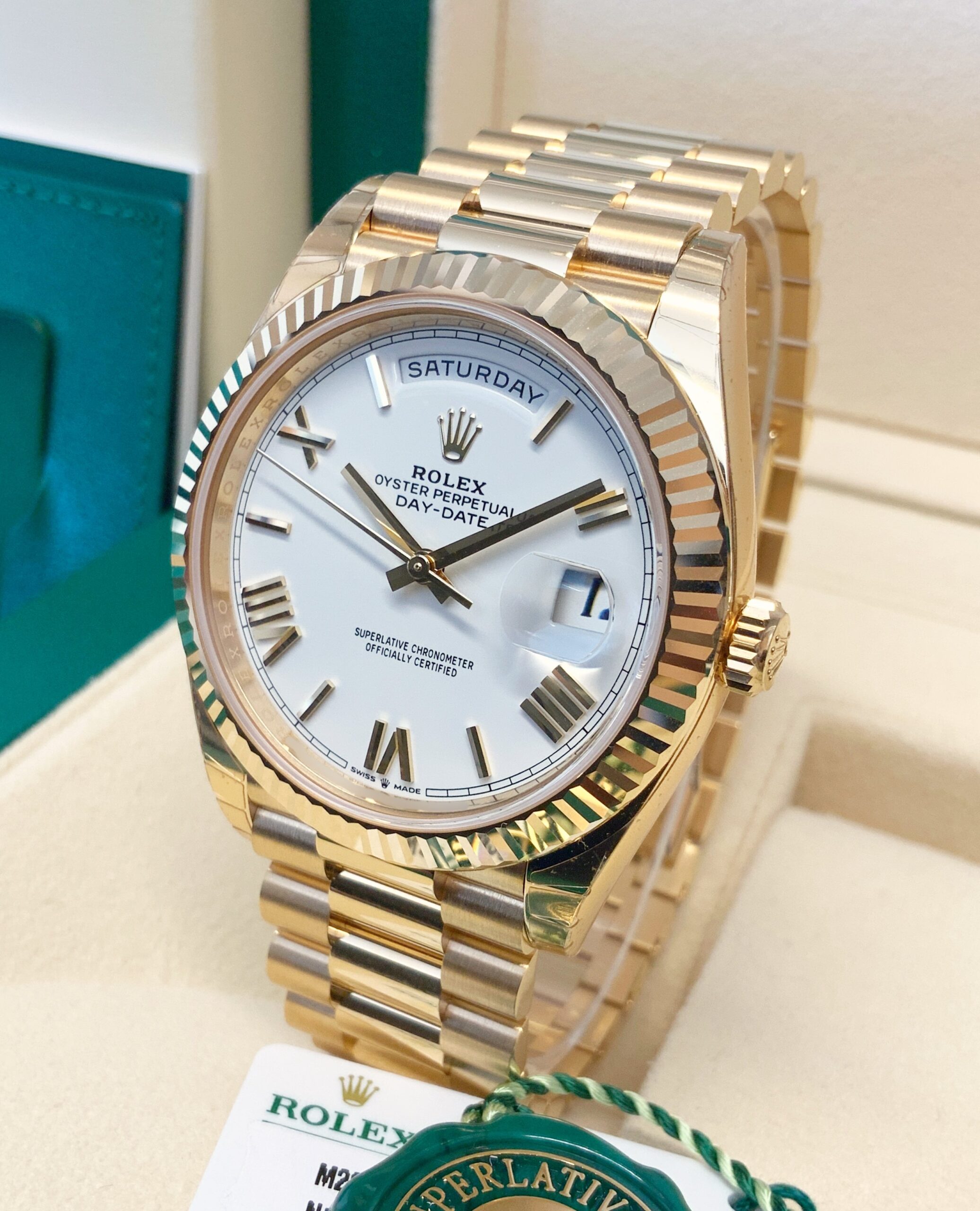 virtuemart_product_Rolex-replica-Day-Date-40-228238-Yellow-Gold-roman-white-dial-4