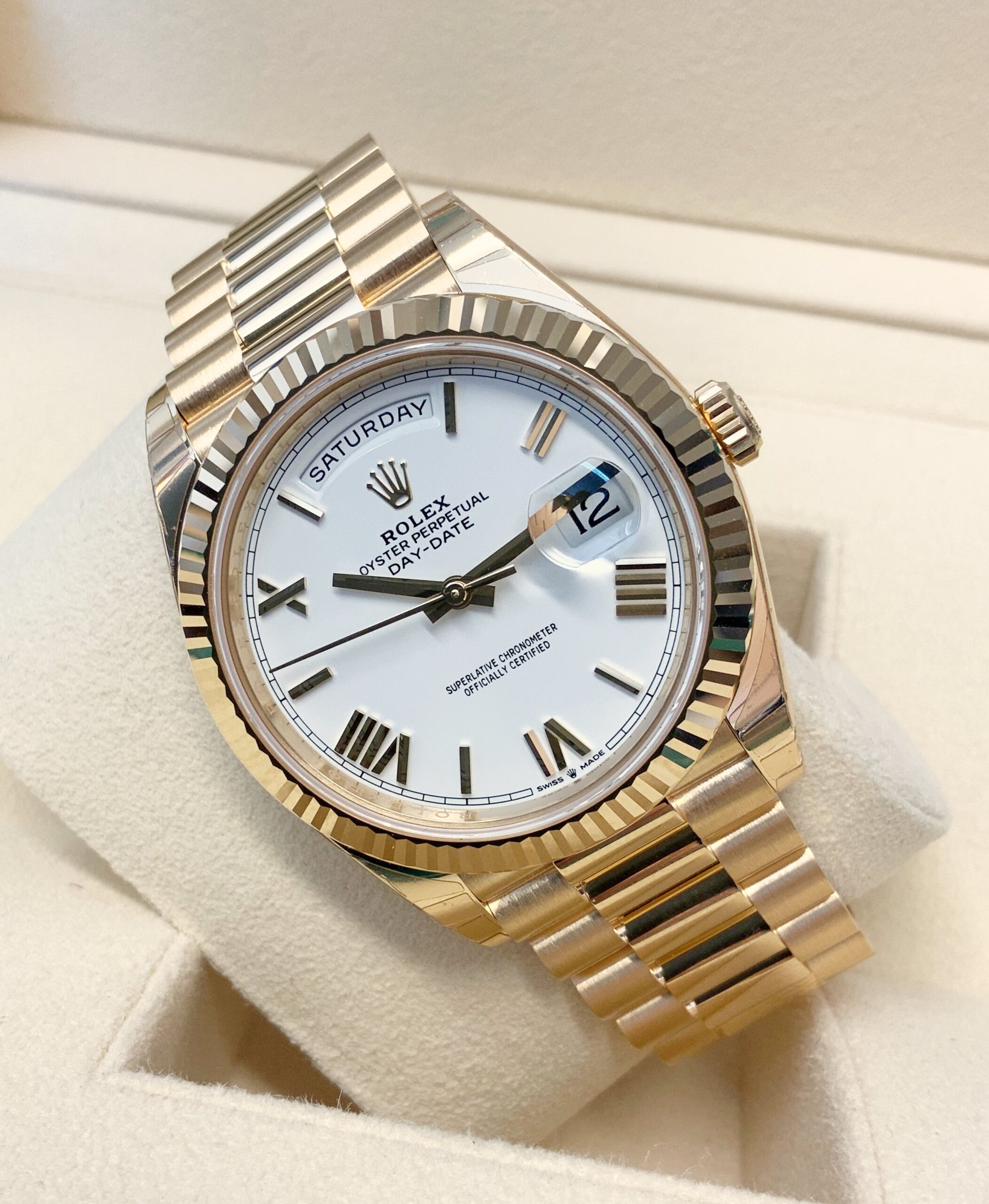 virtuemart_product_Rolex-replica-Day-Date-40-228238-Yellow-Gold-roman-white-dial-6