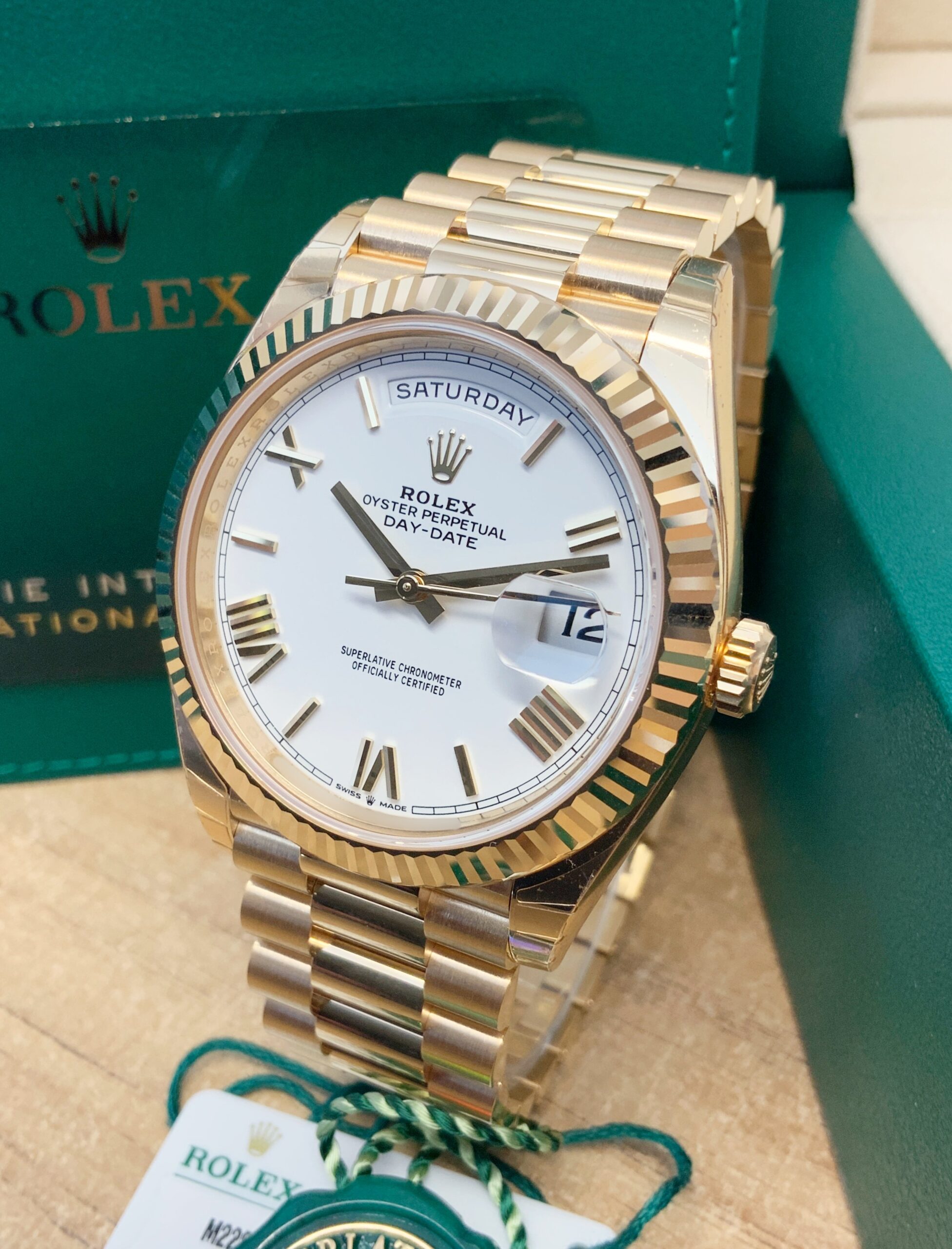 virtuemart_product_Rolex-replica-Day-Date-40-228238-Yellow-Gold-roman-white-dial-8