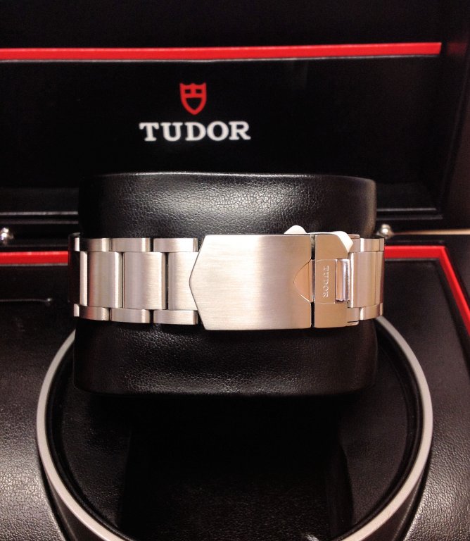 virtuemart_product_Tudor-replica-Heritage-Chronograph-70330-42mm-Black-Dial6